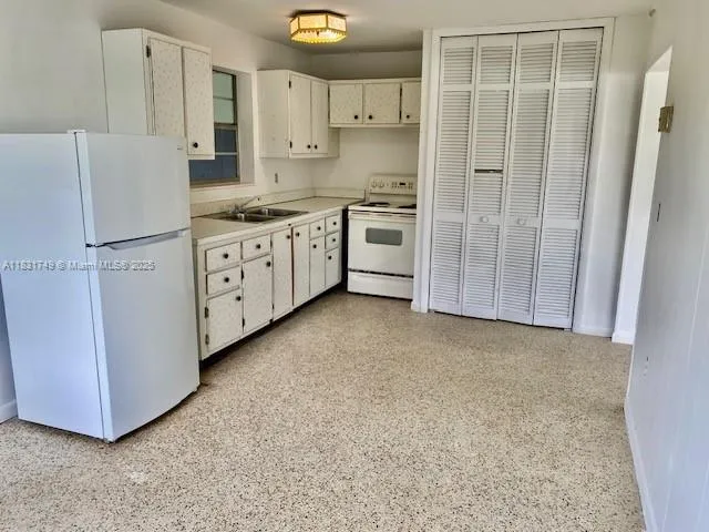 Miami, Florida 33189, United States, 3 Bedrooms Bedrooms, ,2 BathroomsBathrooms,Residential,Active,162948