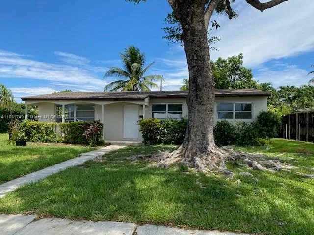 Miami, Florida 33189, United States, 3 Bedrooms Bedrooms, ,2 BathroomsBathrooms,Residential,Active,162948