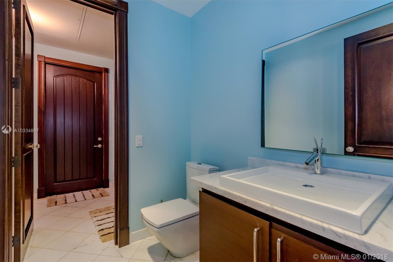 GOLDEN BEACH SEC D - Residential