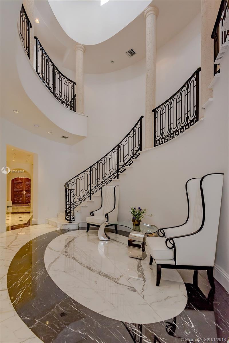 GOLDEN BEACH SEC D - Residential