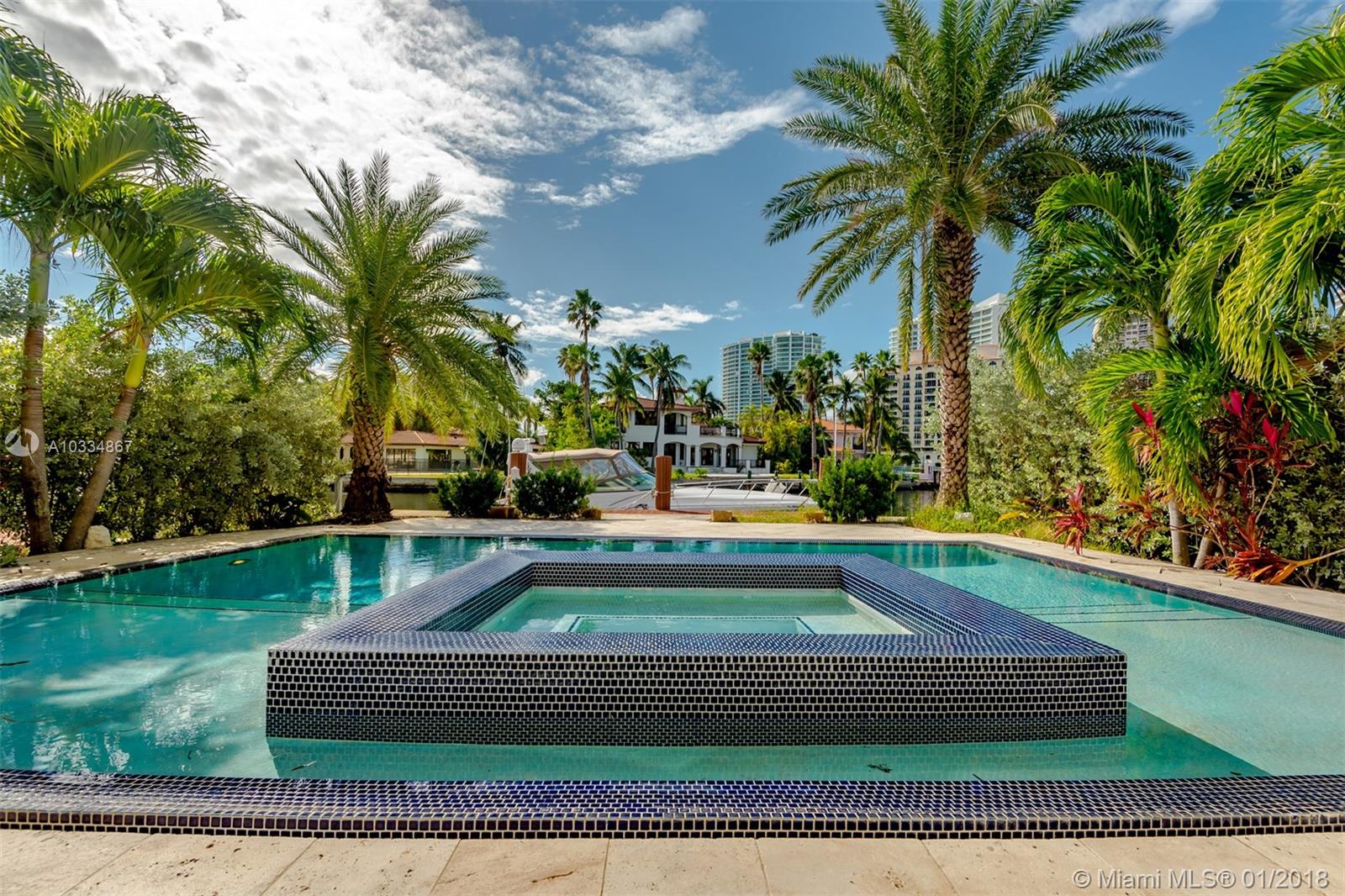 GOLDEN BEACH SEC D - Residential