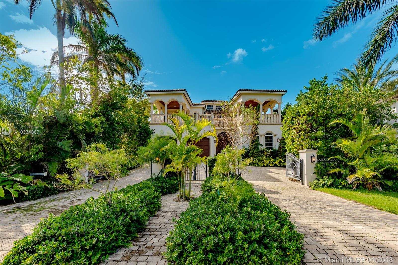 GOLDEN BEACH SEC D - Residential