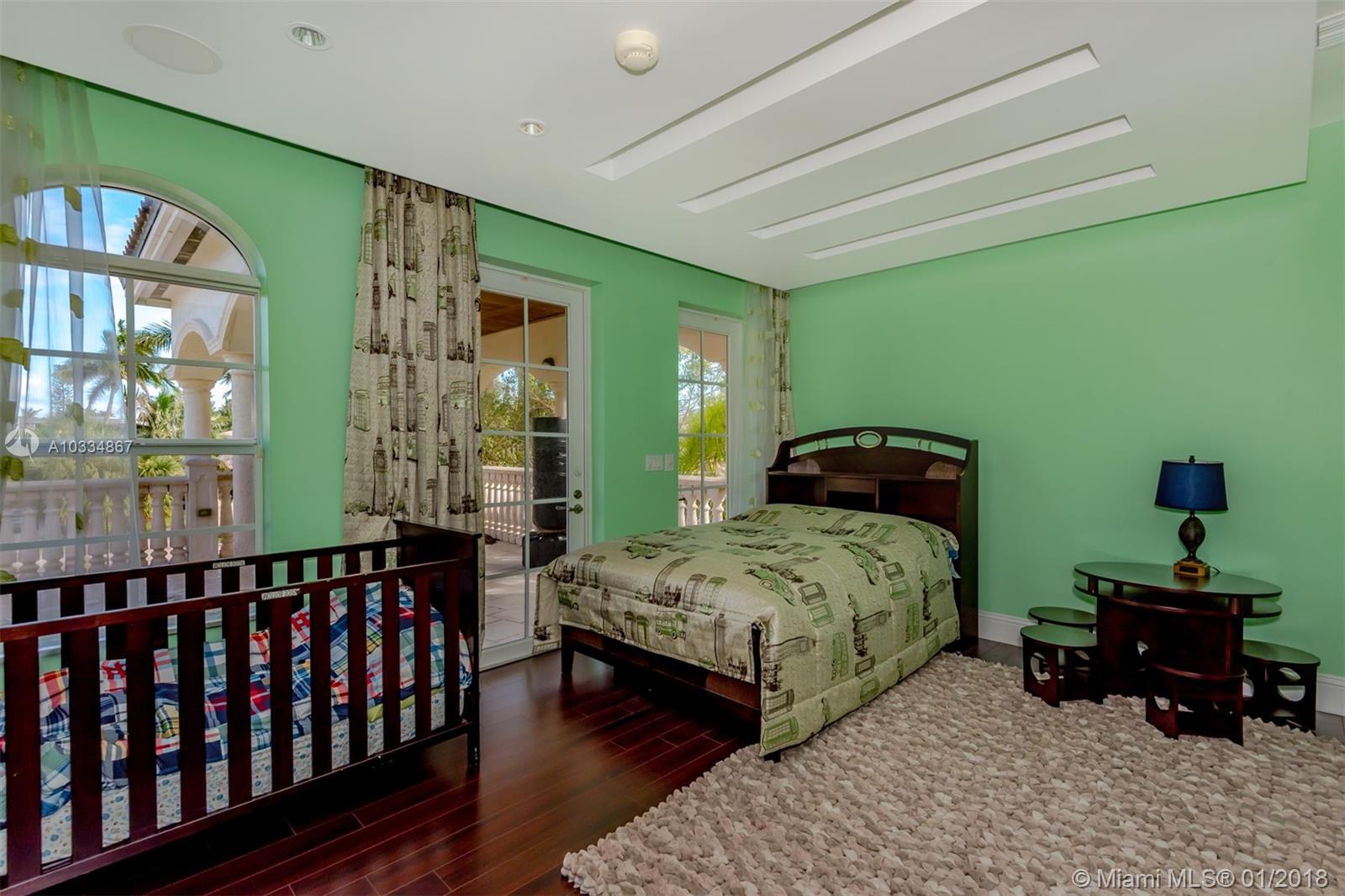 GOLDEN BEACH SEC D - Residential