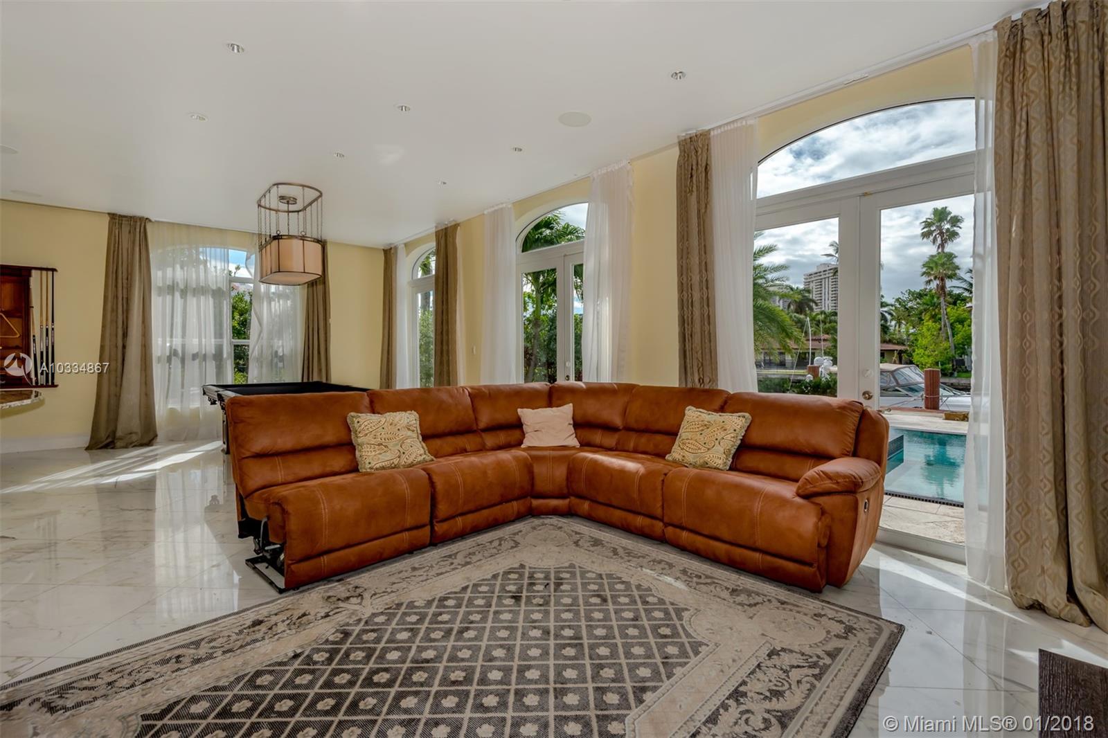 GOLDEN BEACH SEC D - Residential