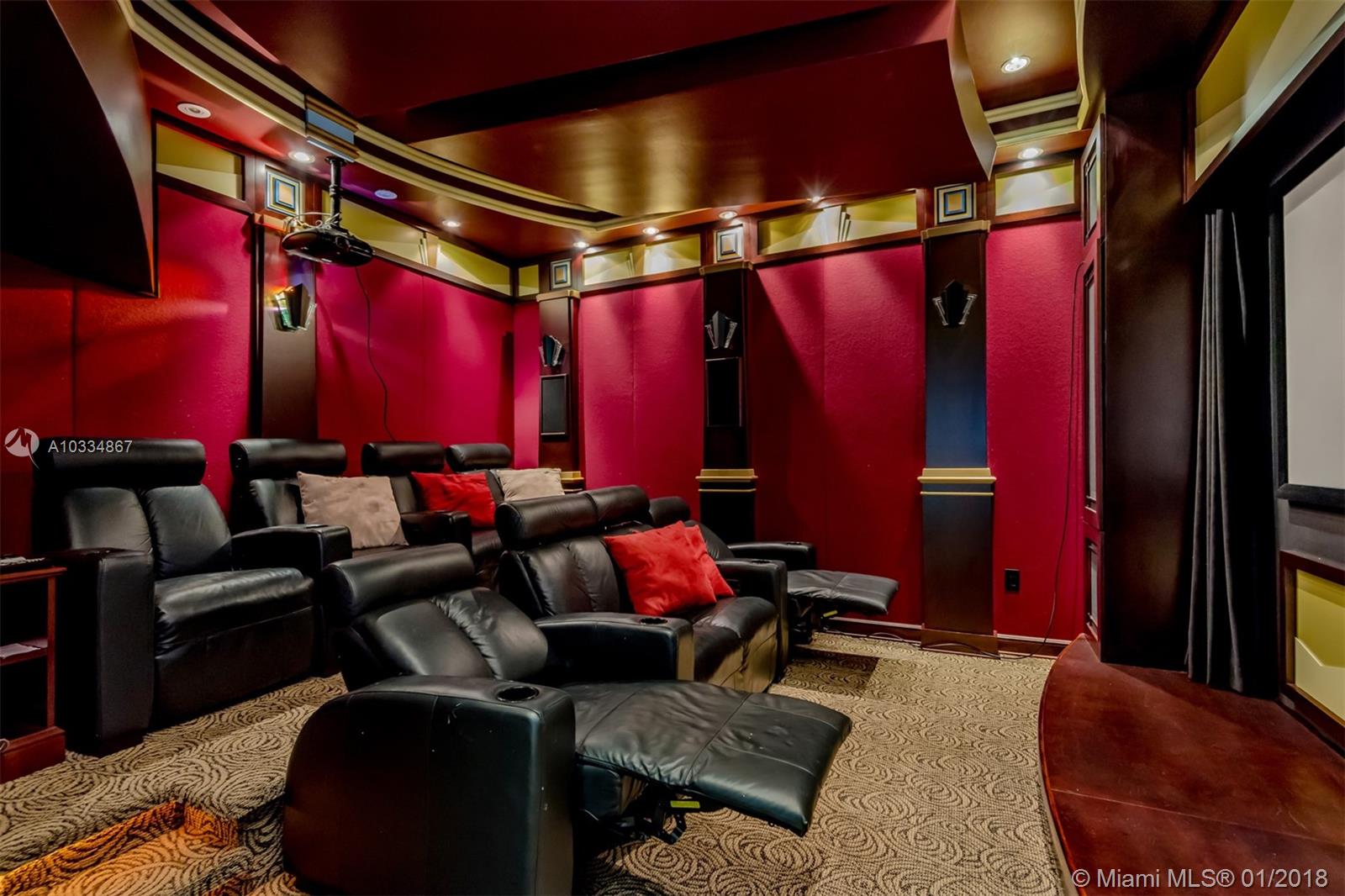 GOLDEN BEACH SEC D - Residential