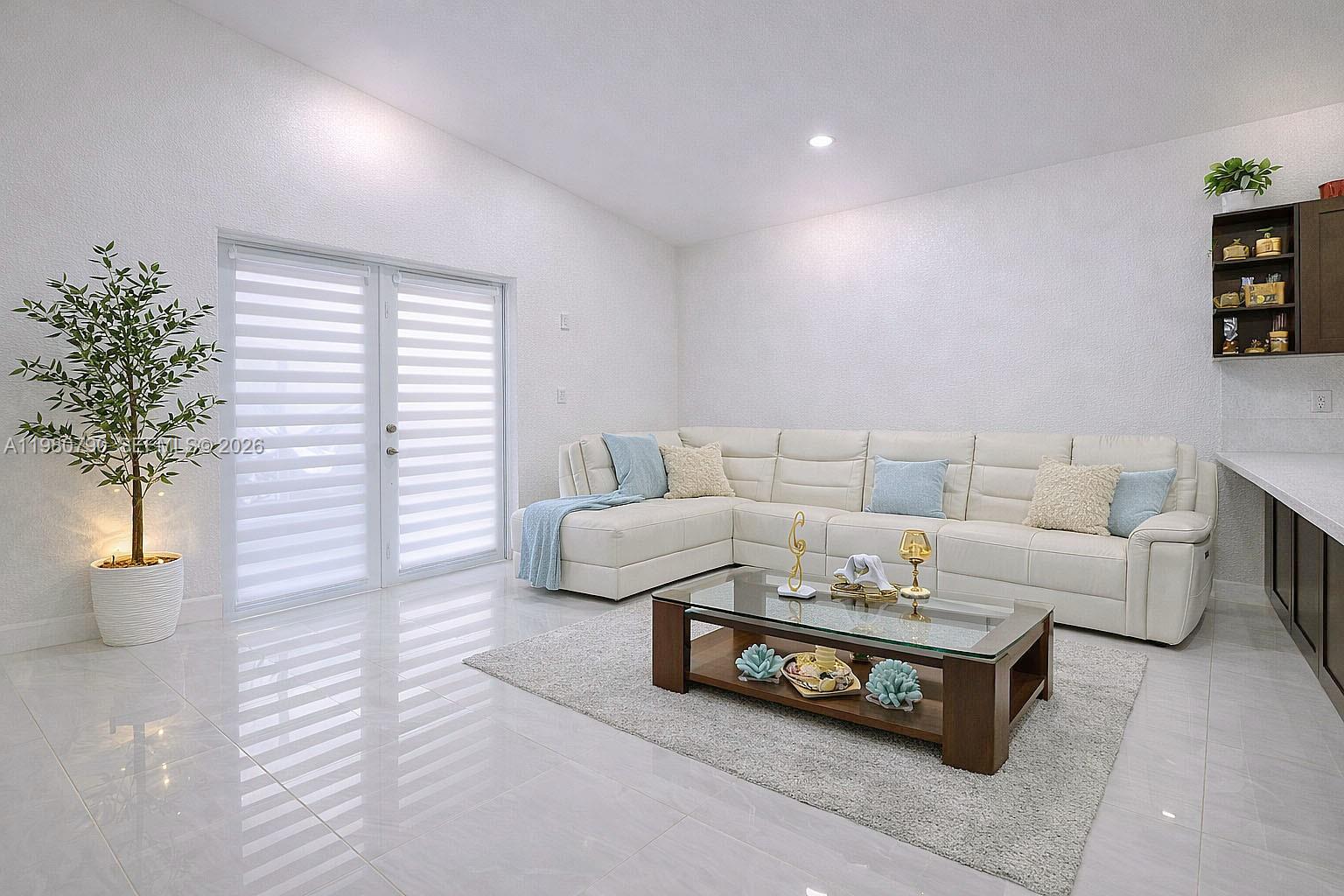 TENNESSEE ESTATES - Residential