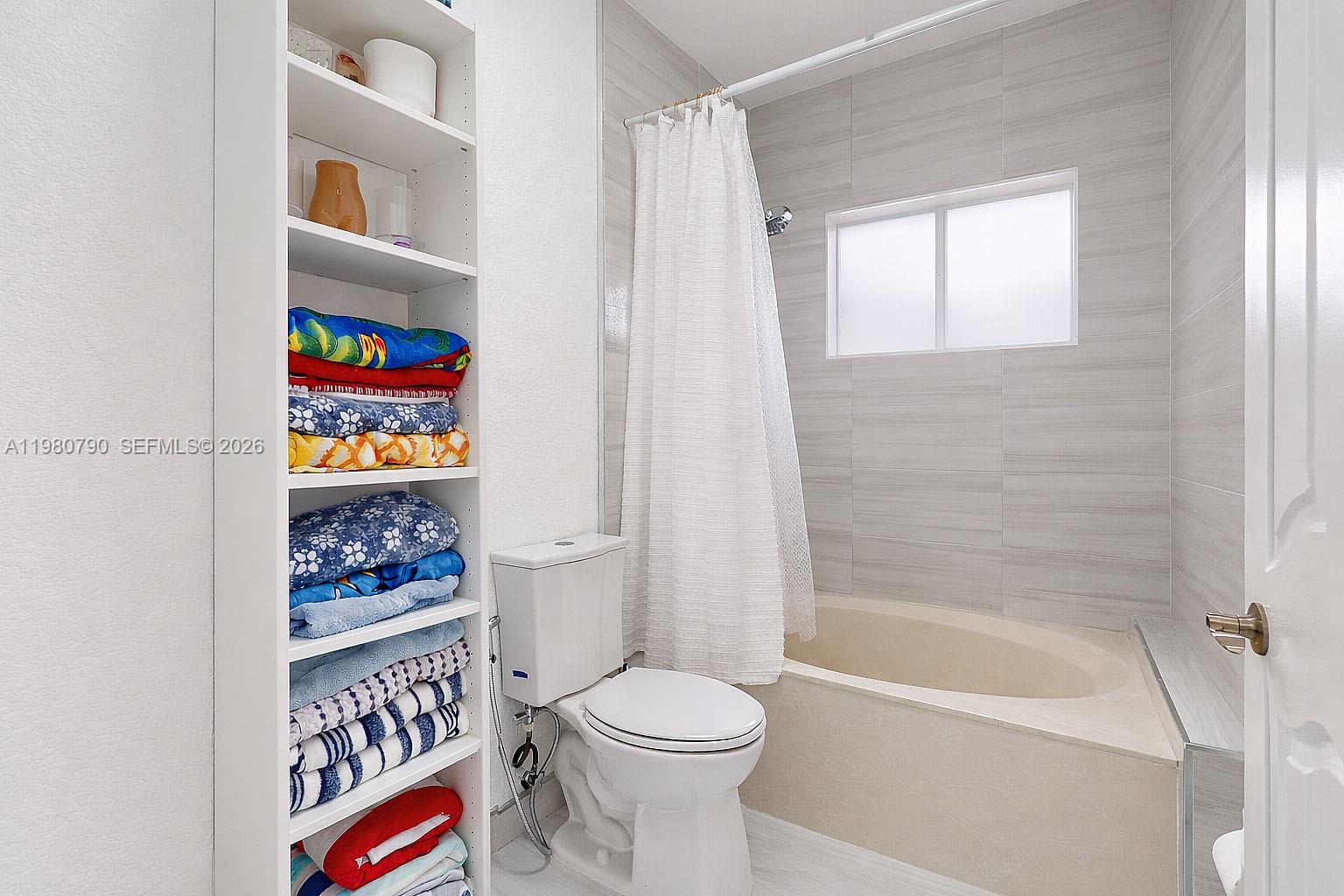 TENNESSEE ESTATES - Residential