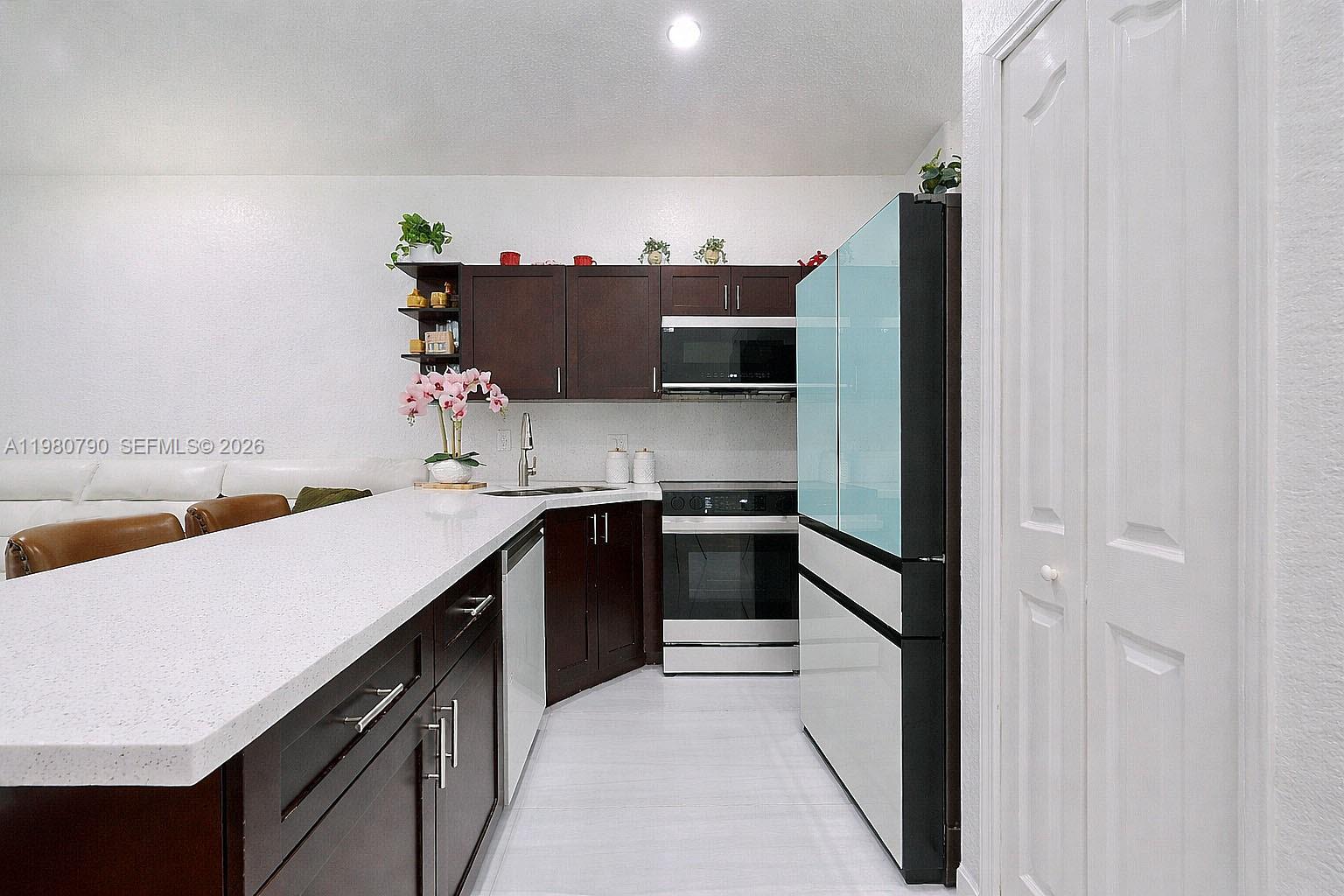 TENNESSEE ESTATES - Residential