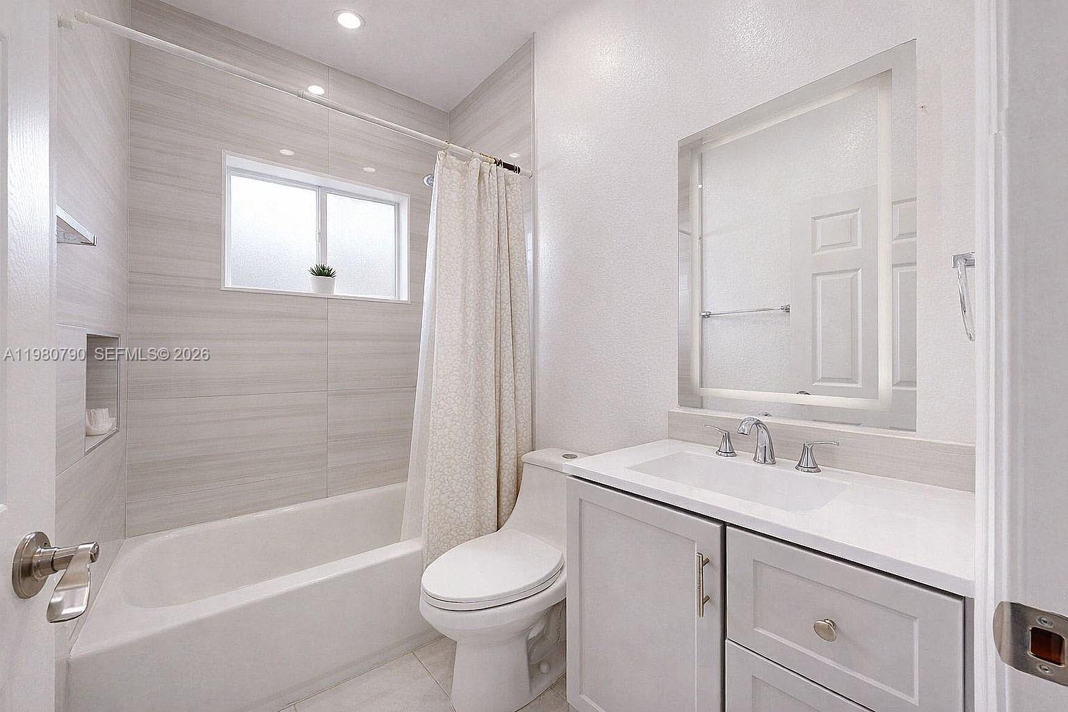 TENNESSEE ESTATES - Residential