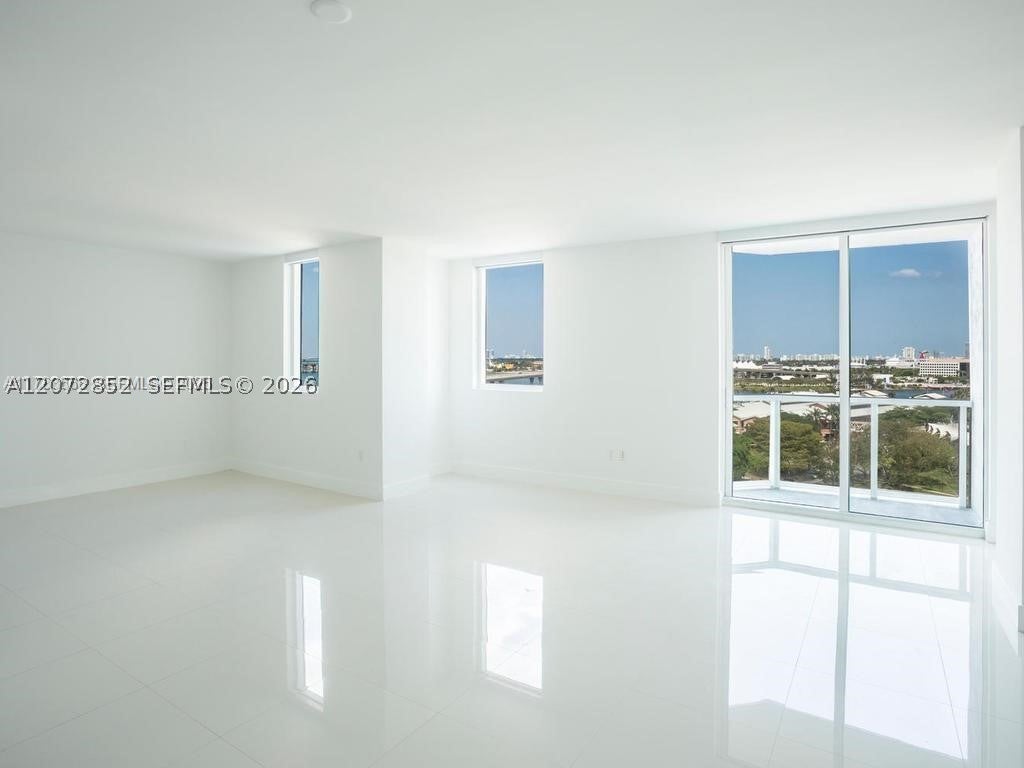 244 Biscayne Blvd 1202