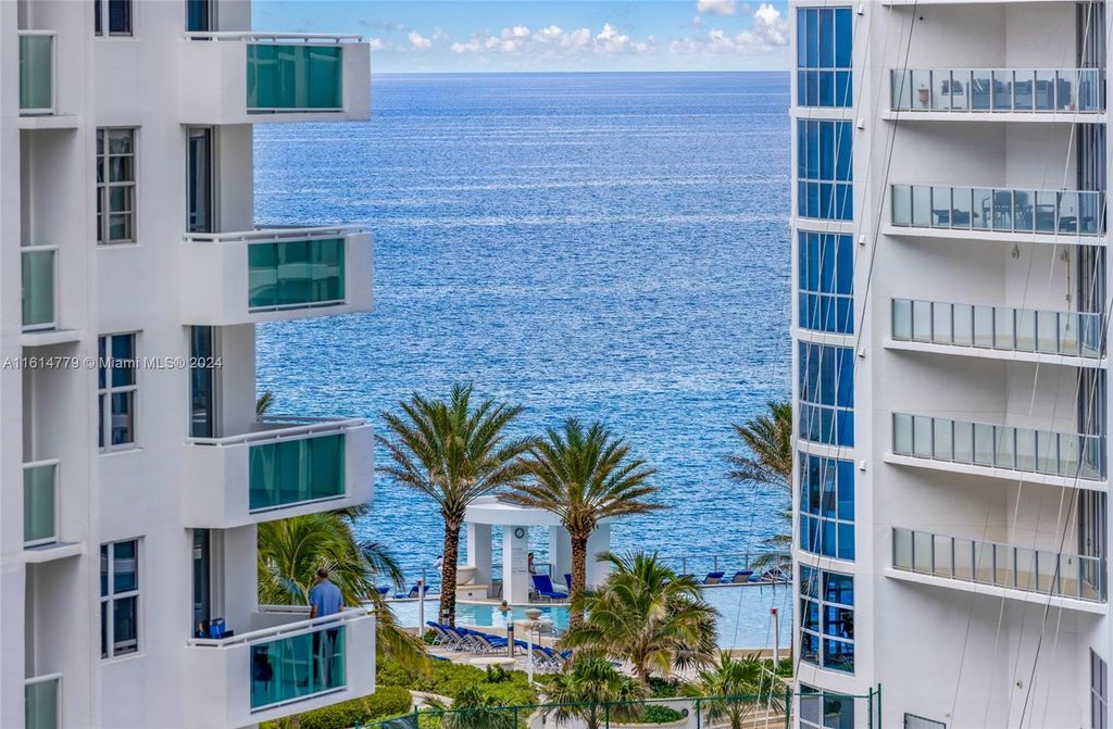 Photo of 3000 S Ocean Dr #814, Hollywood, FL 33019 (MLS # A11614779)