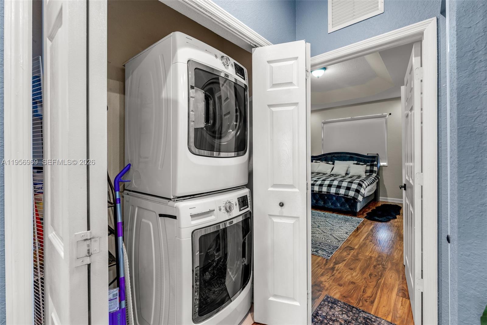 COURTS AT TUSCANY WEST - Residential