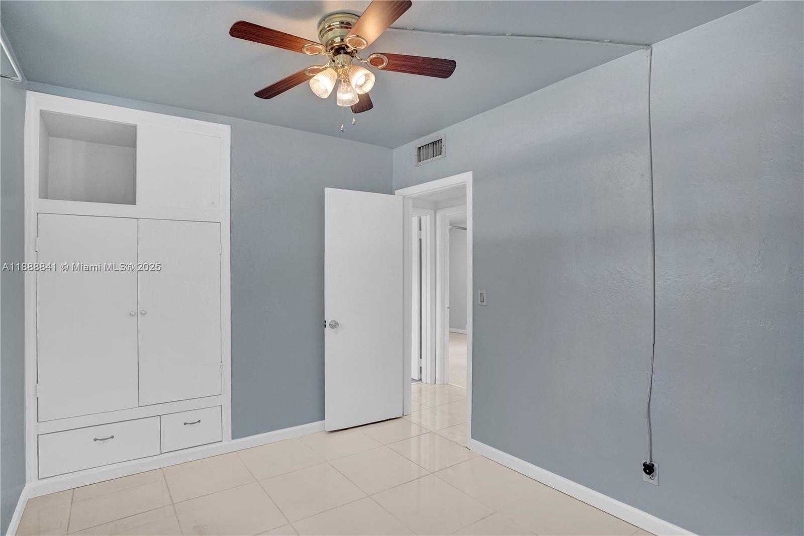 FLEETWOOD MANOR 1ST ADD - Residential Lease