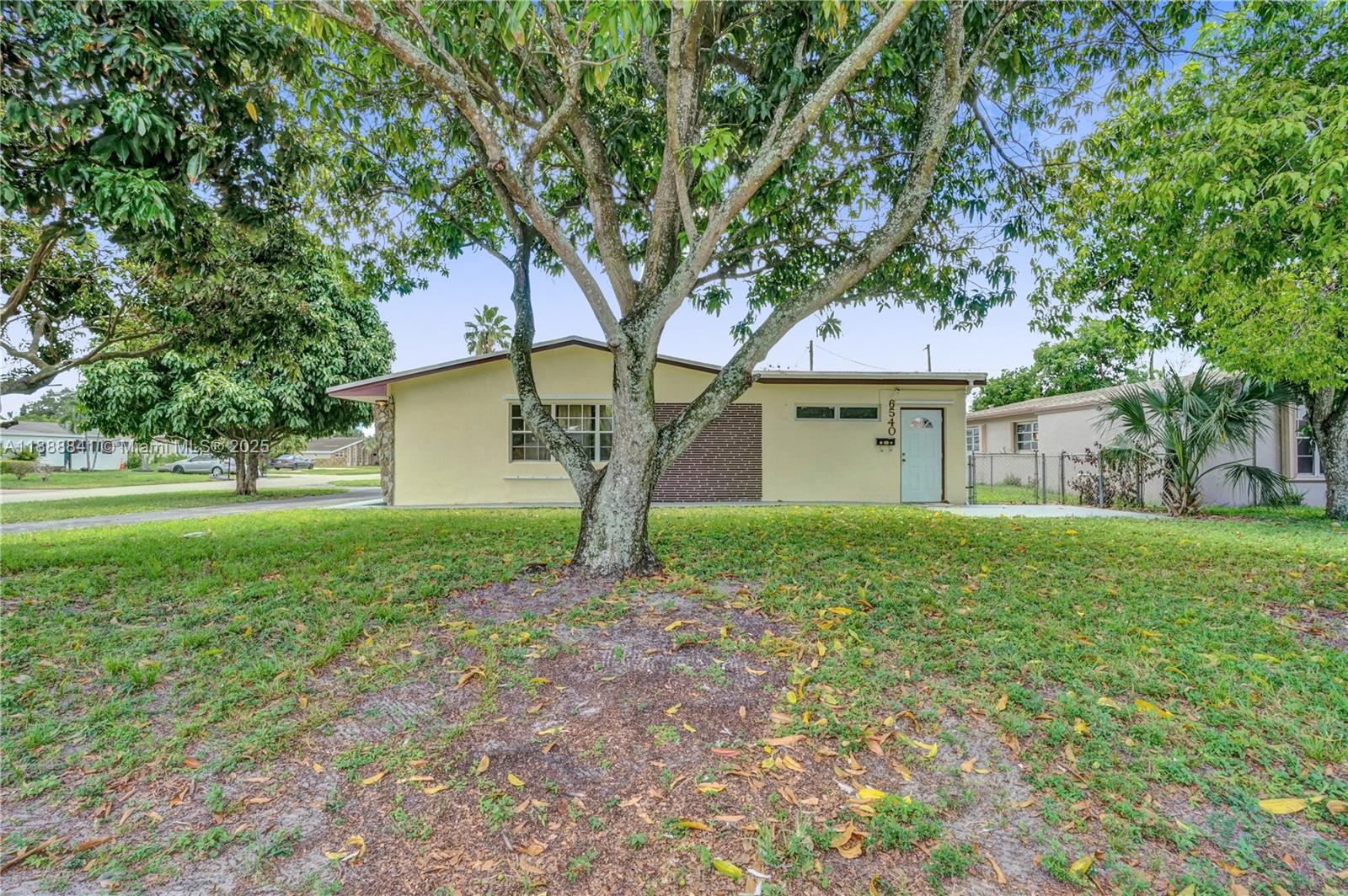 FLEETWOOD MANOR 1ST ADD - Residential Lease