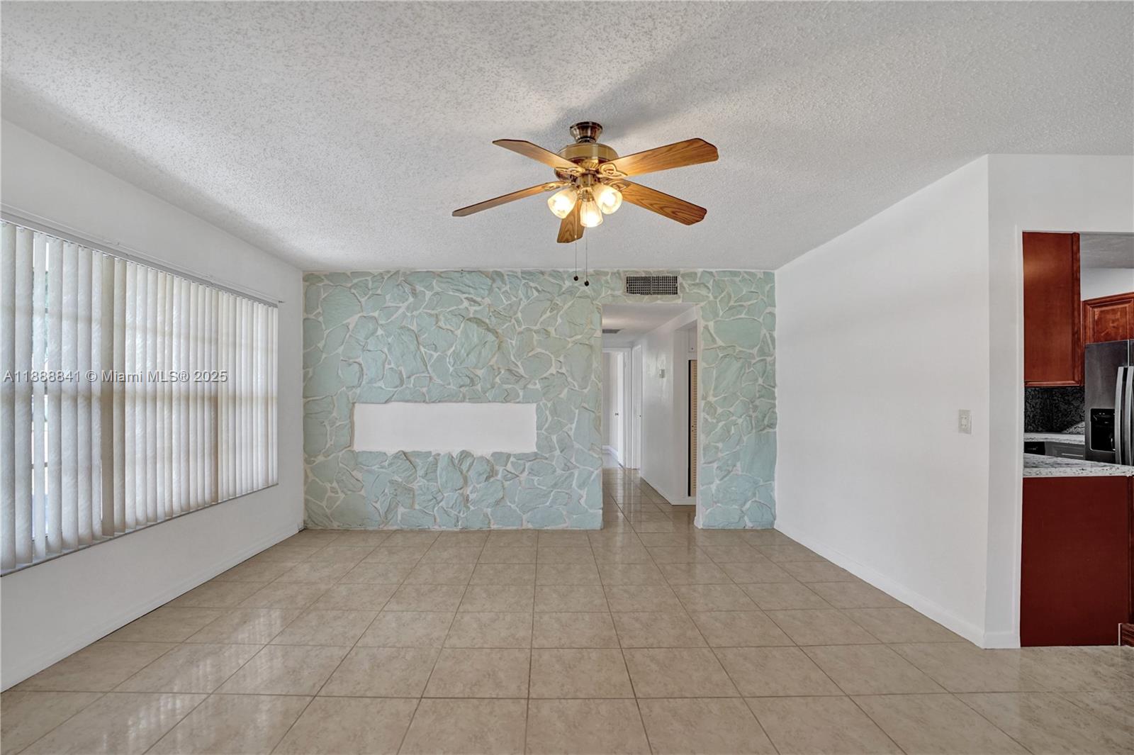 FLEETWOOD MANOR 1ST ADD - Residential Lease