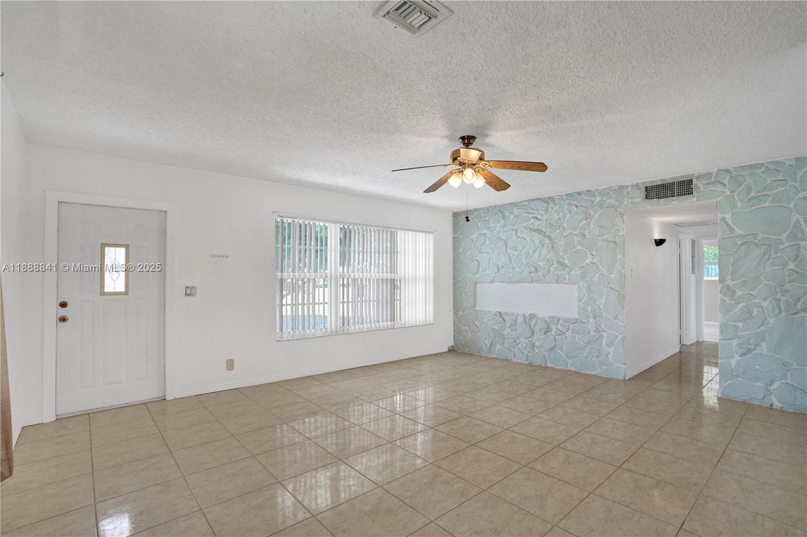 FLEETWOOD MANOR 1ST ADD - Residential Lease