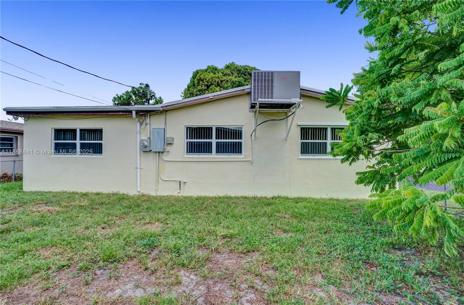 FLEETWOOD MANOR 1ST ADD - Residential Lease