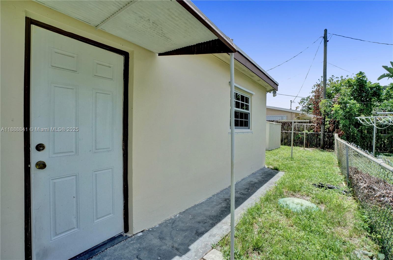 FLEETWOOD MANOR 1ST ADD - Residential Lease