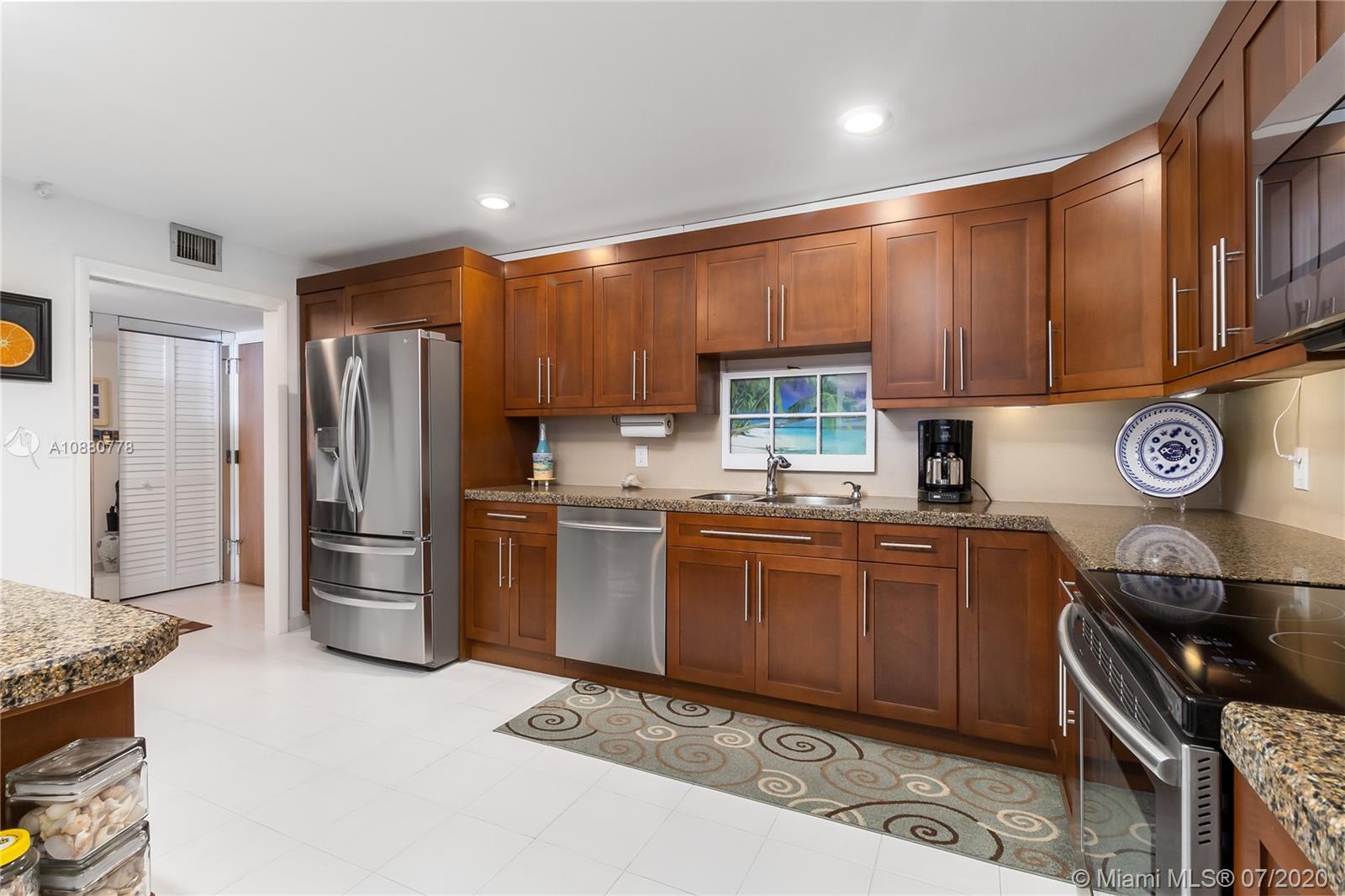 CHAMPLAIN TOWERS SOUTH CO - Residential