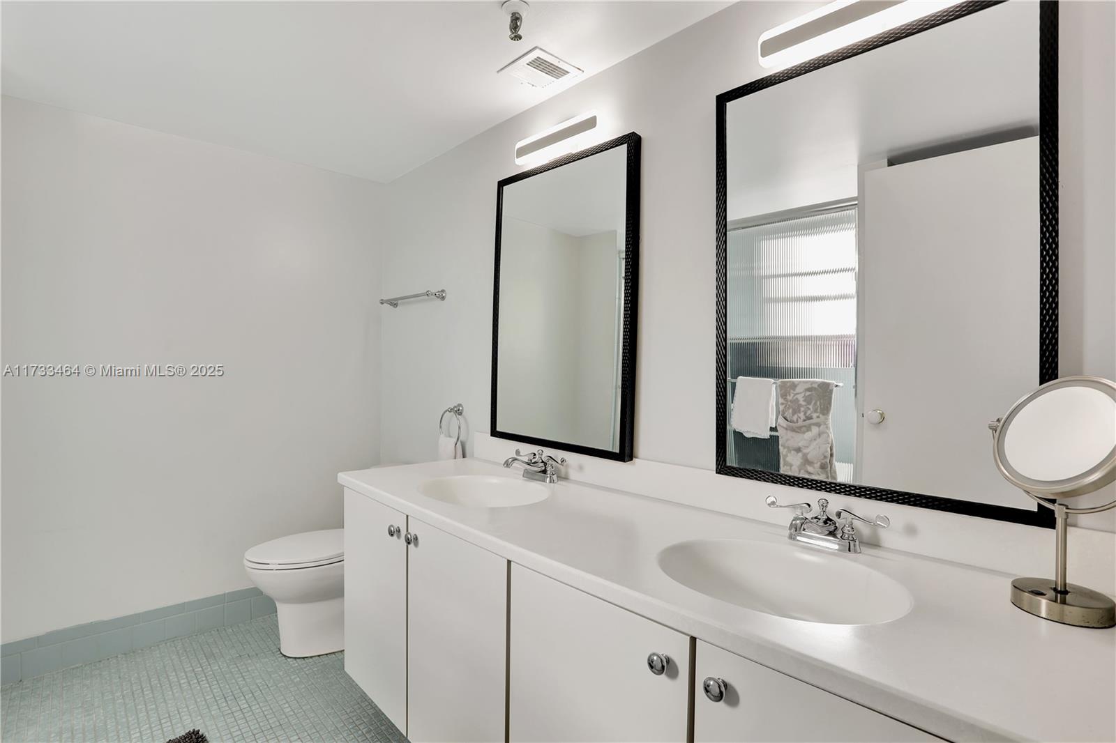 WATERS EDGE TOWERS CONDO - Residential