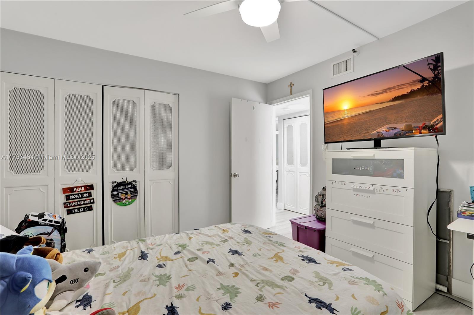 WATERS EDGE TOWERS CONDO - Residential
