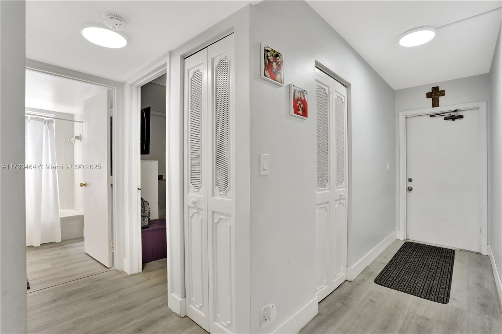 WATERS EDGE TOWERS CONDO - Residential