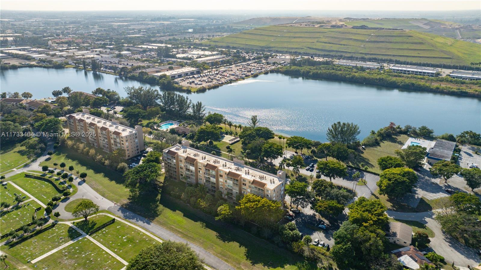 WATERS EDGE TOWERS CONDO - Residential