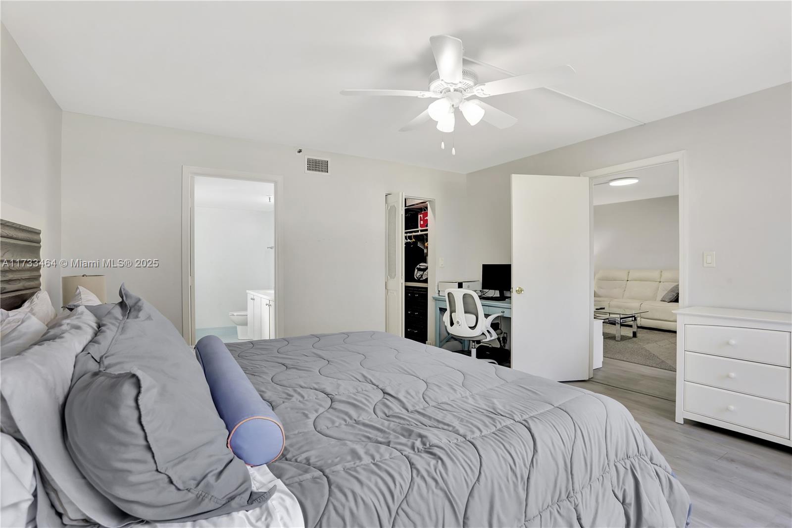 WATERS EDGE TOWERS CONDO - Residential