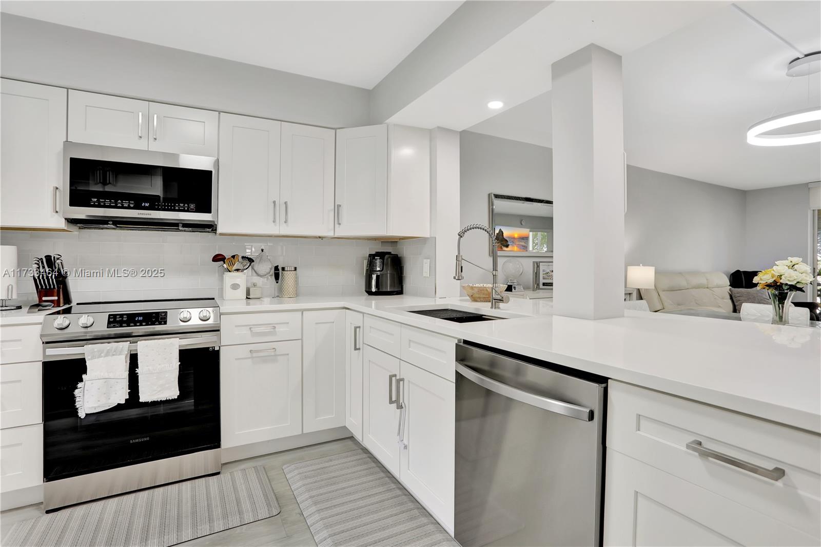 WATERS EDGE TOWERS CONDO - Residential