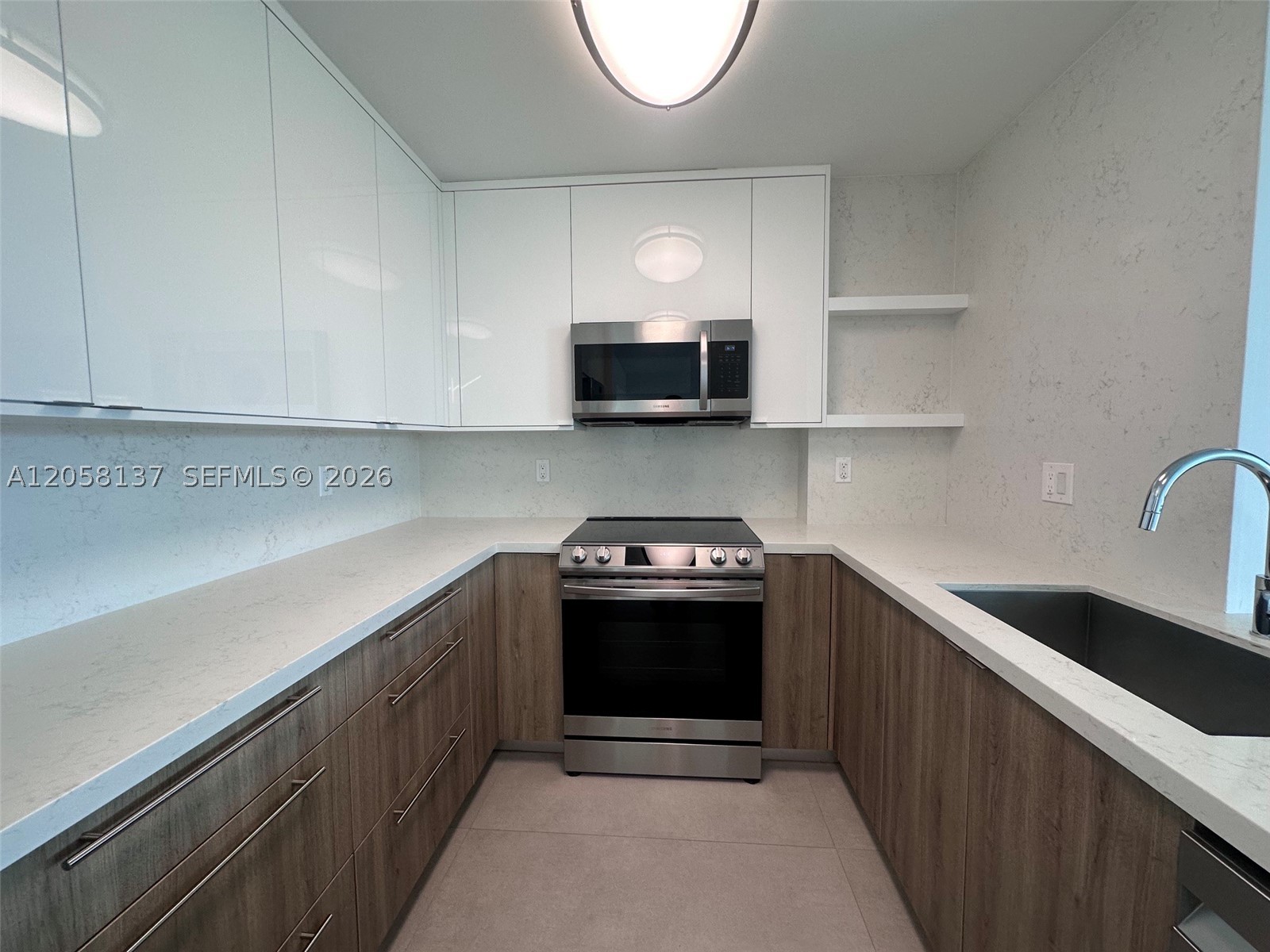 100 Bayview Dr 317