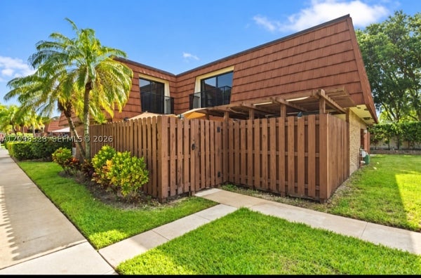 806 SW 119TH WAY, DAVIE, FL 33325 - Image d5669c6699b6f8c5cd7fdbbd903a2507/3369720620