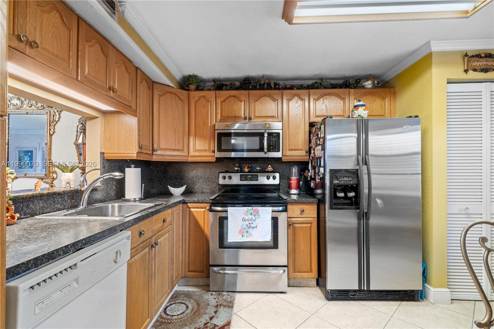 COLONY POINT 6 CONDO - Residential