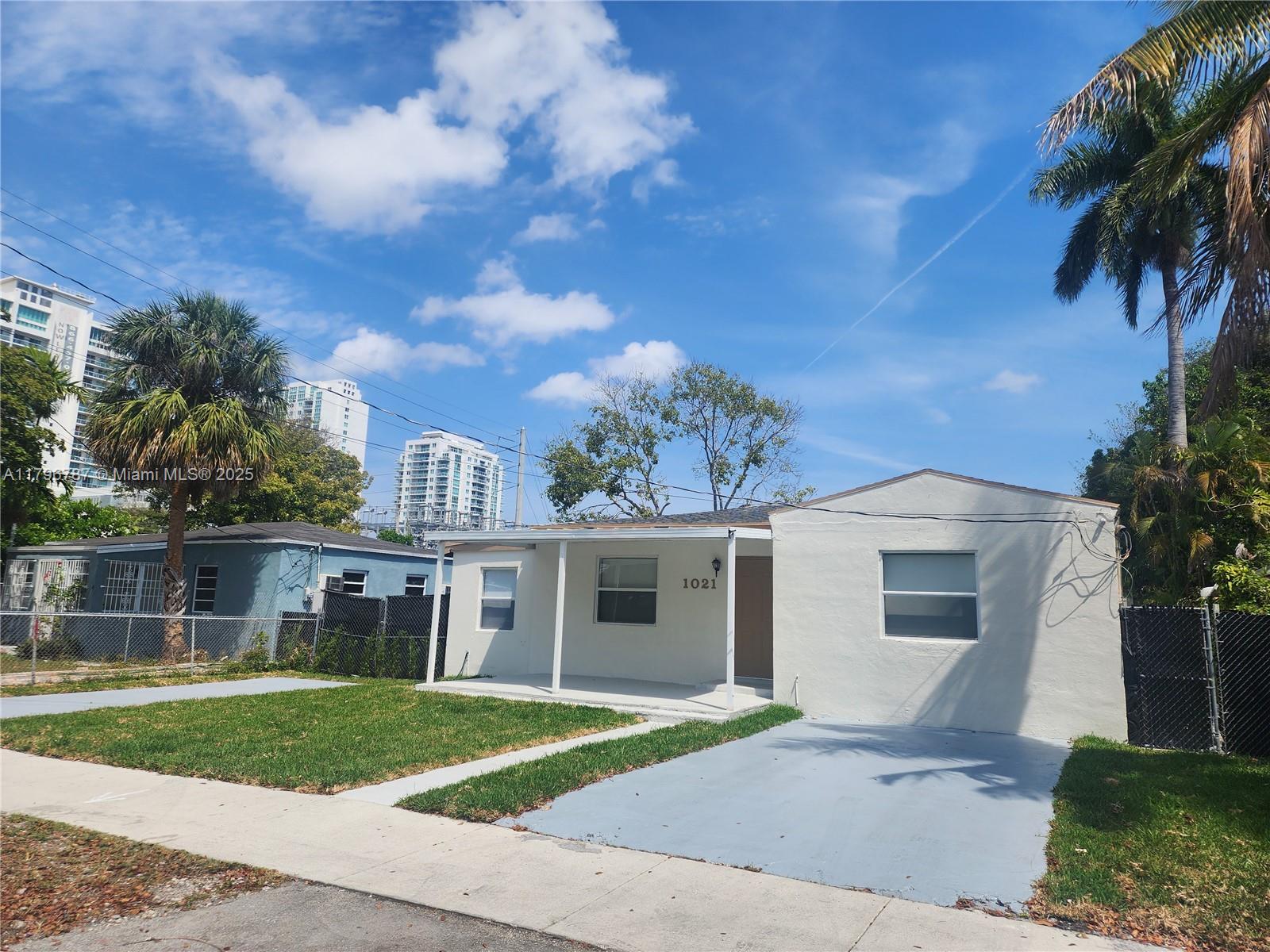 1021 NW 20th Ave 0