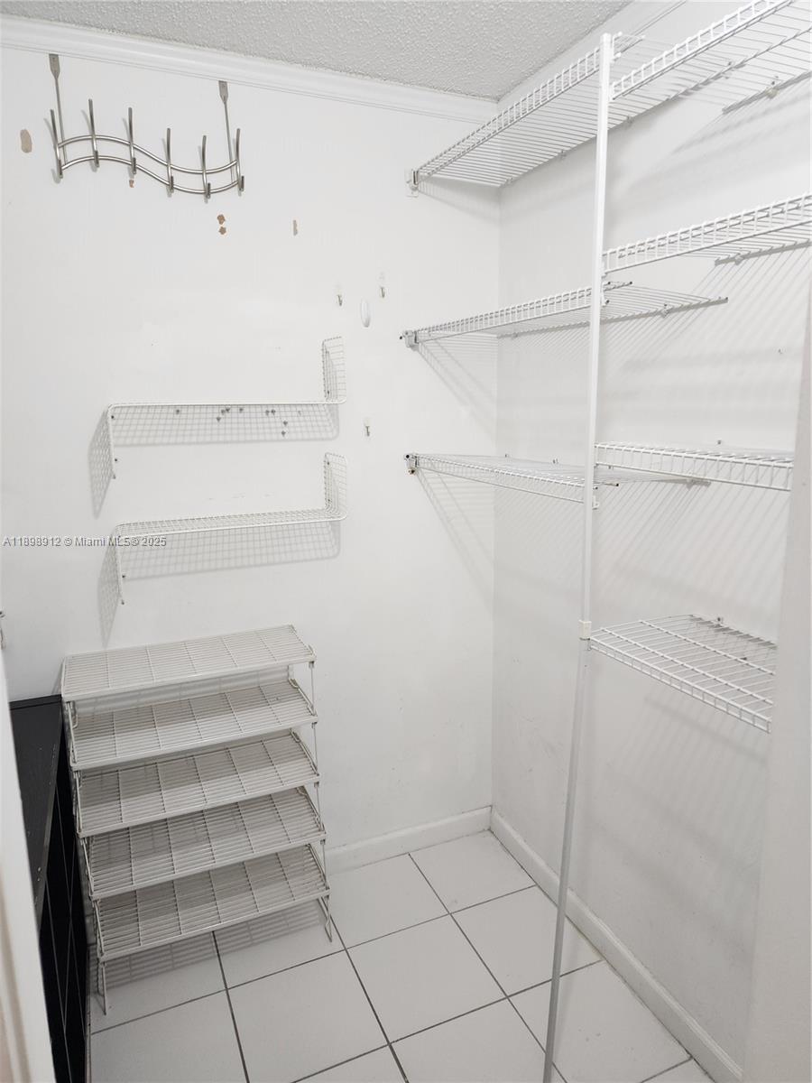 TERRANOVA CONDO 12 - Residential Lease