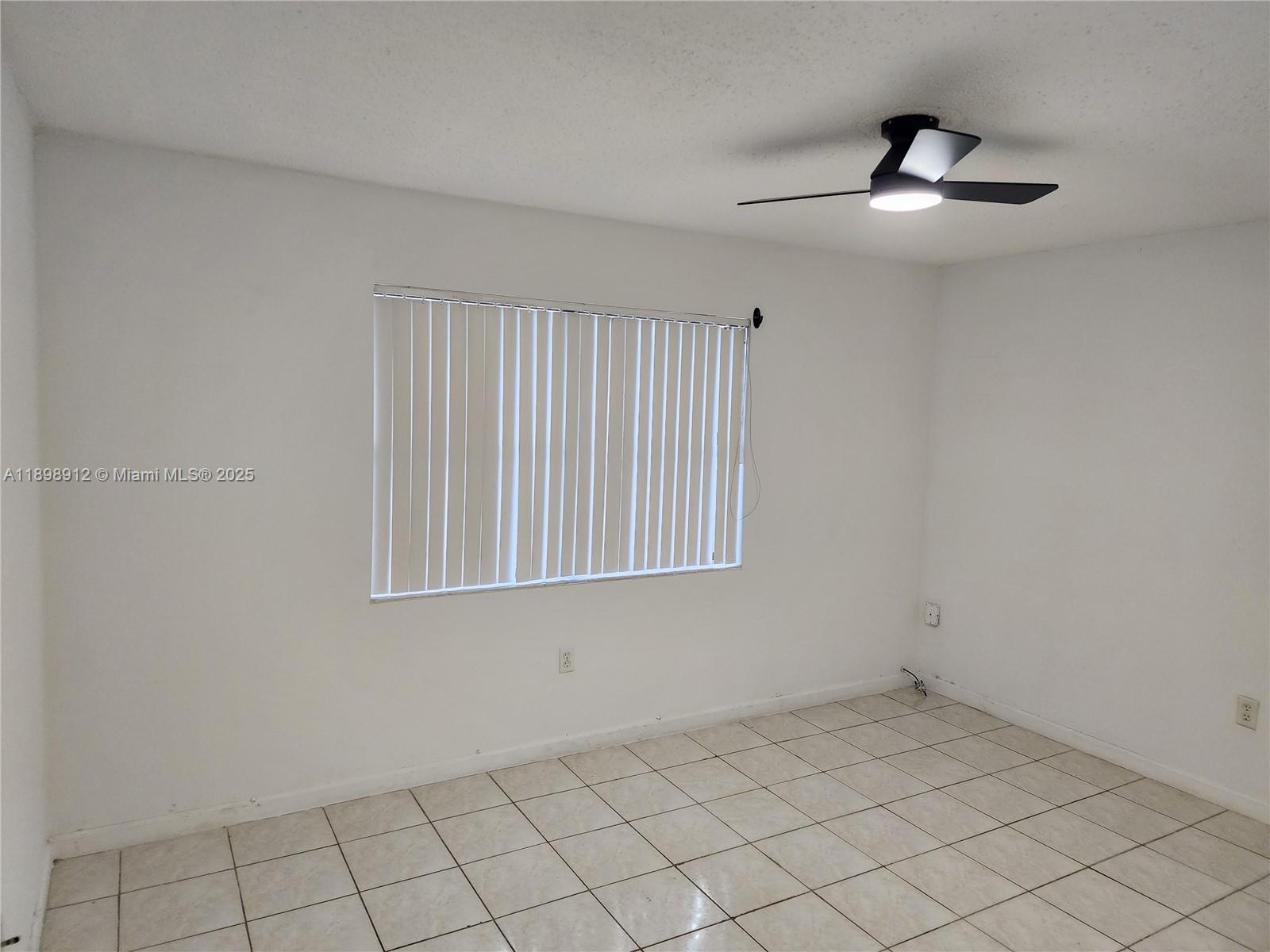 TERRANOVA CONDO 12 - Residential Lease