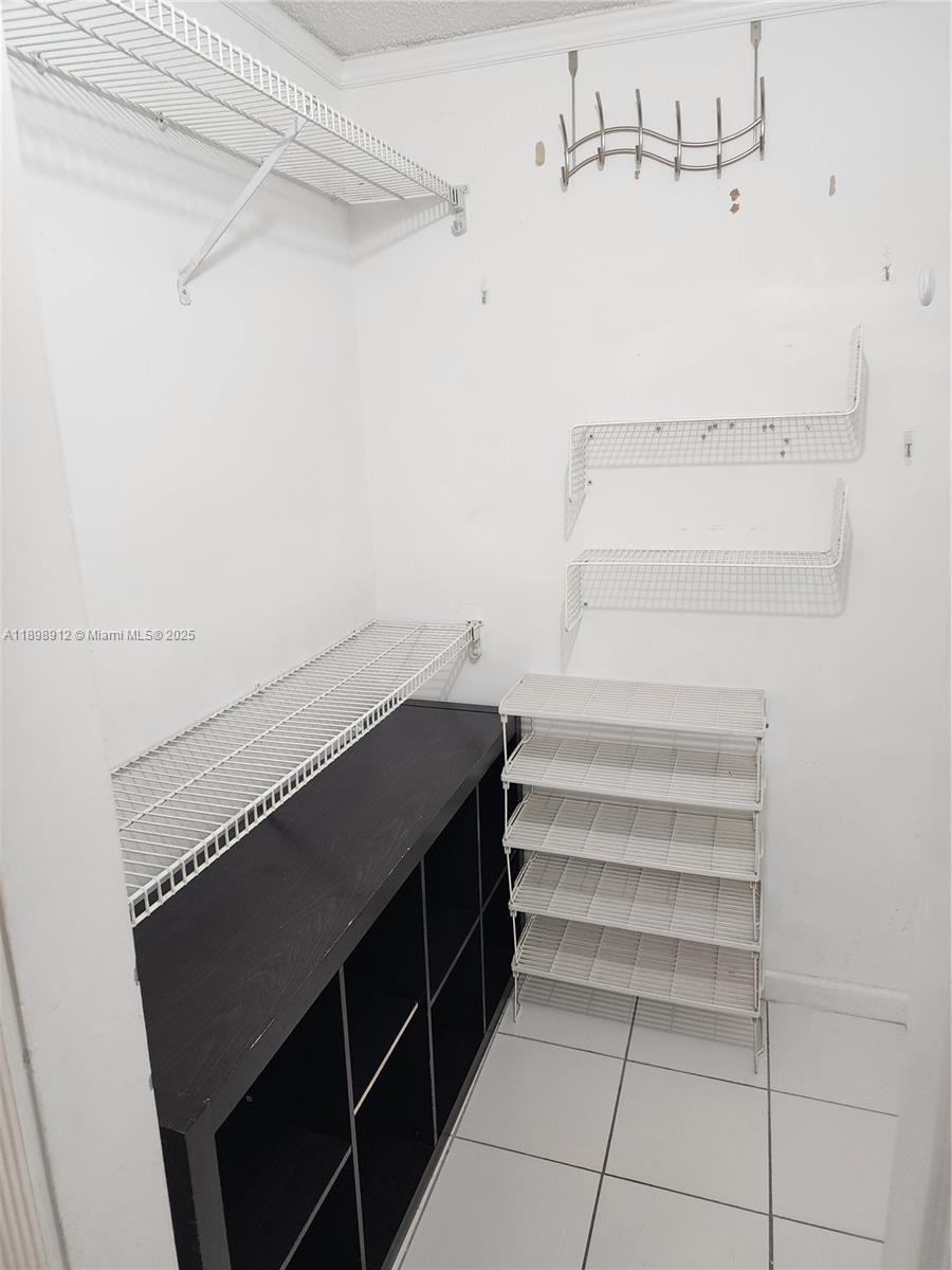 TERRANOVA CONDO 12 - Residential Lease