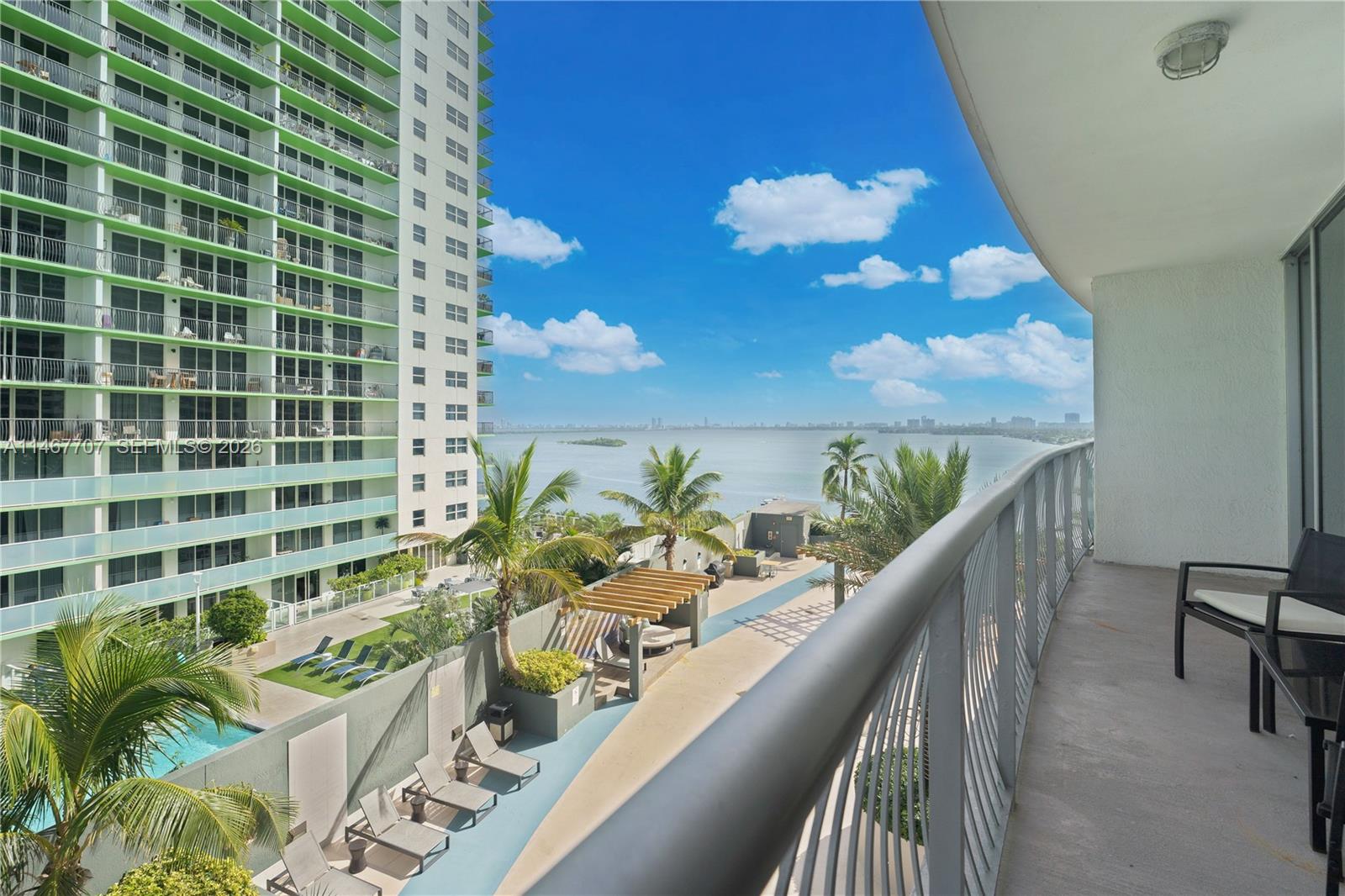 1750 N Bayshore Dr 1405