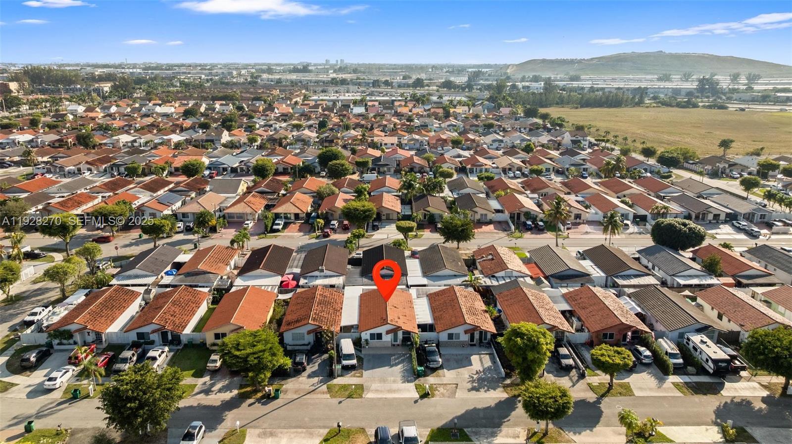 LONDON ESTATES 1ST ADDN - Residential