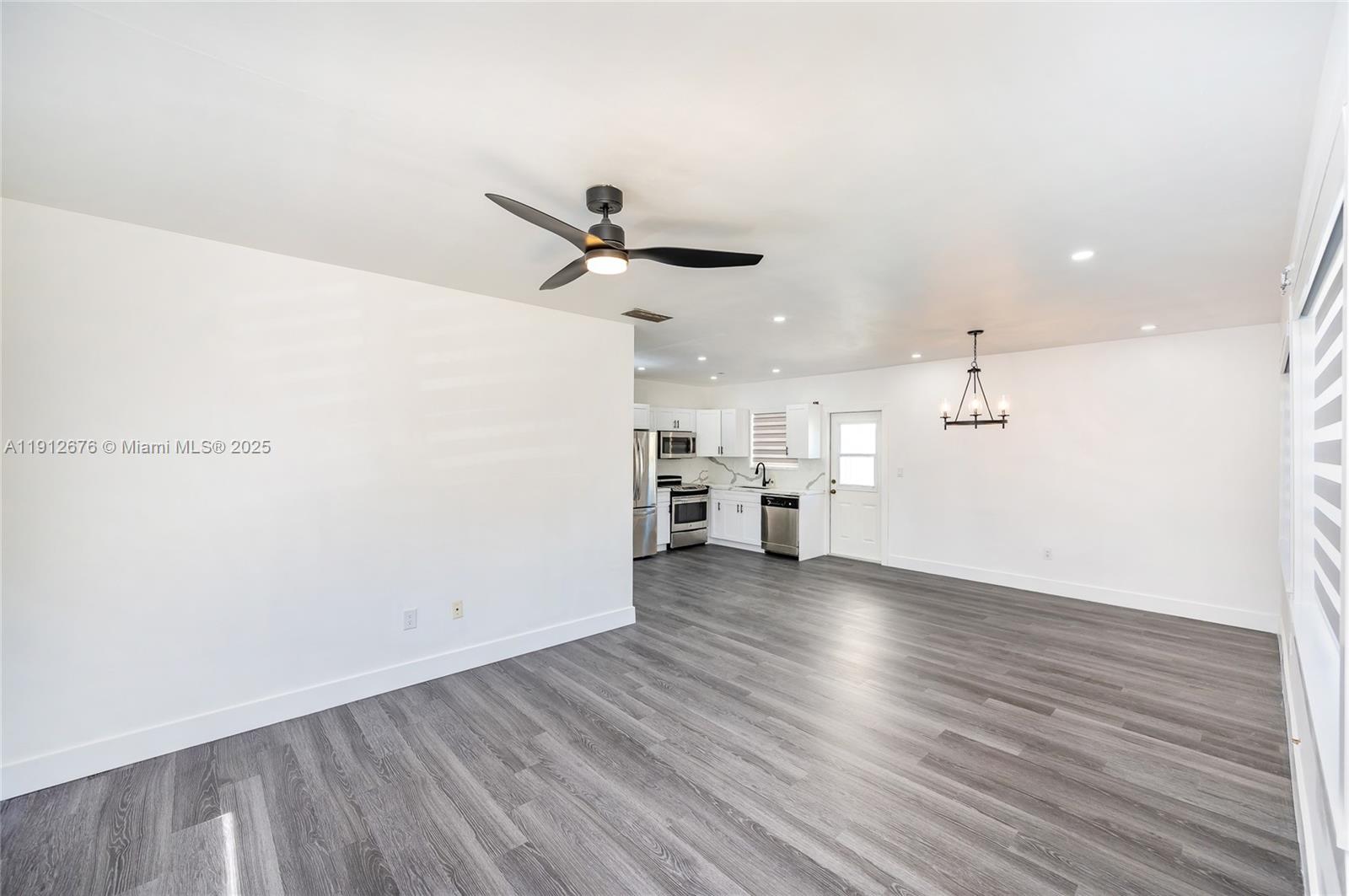 CORAL GROVES - Residential Lease