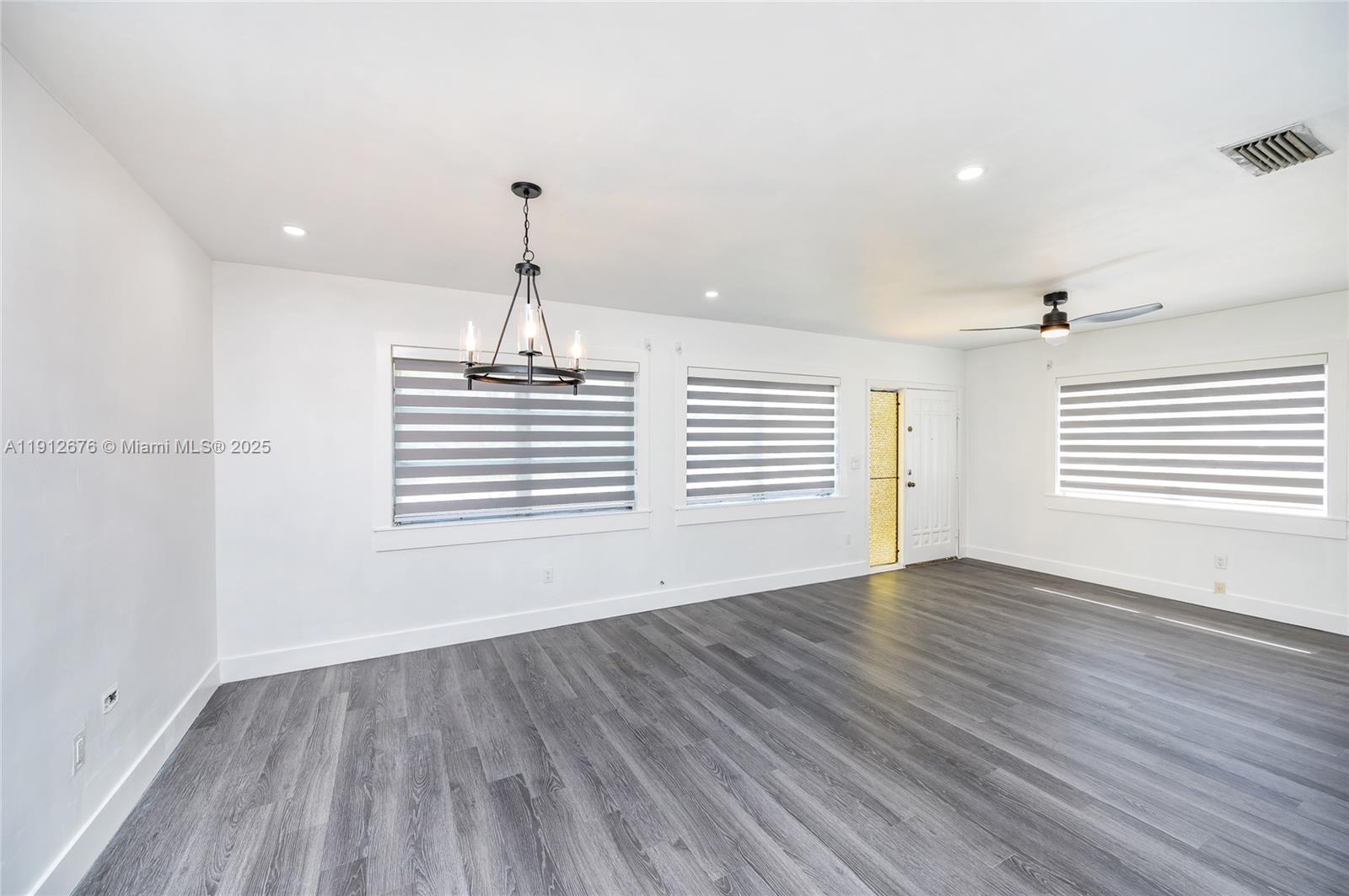 CORAL GROVES - Residential Lease