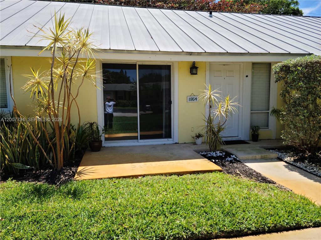 Photo of 1954 Windsor Dr #1954, North Palm Beach, FL 33408 (MLS # A12007794)