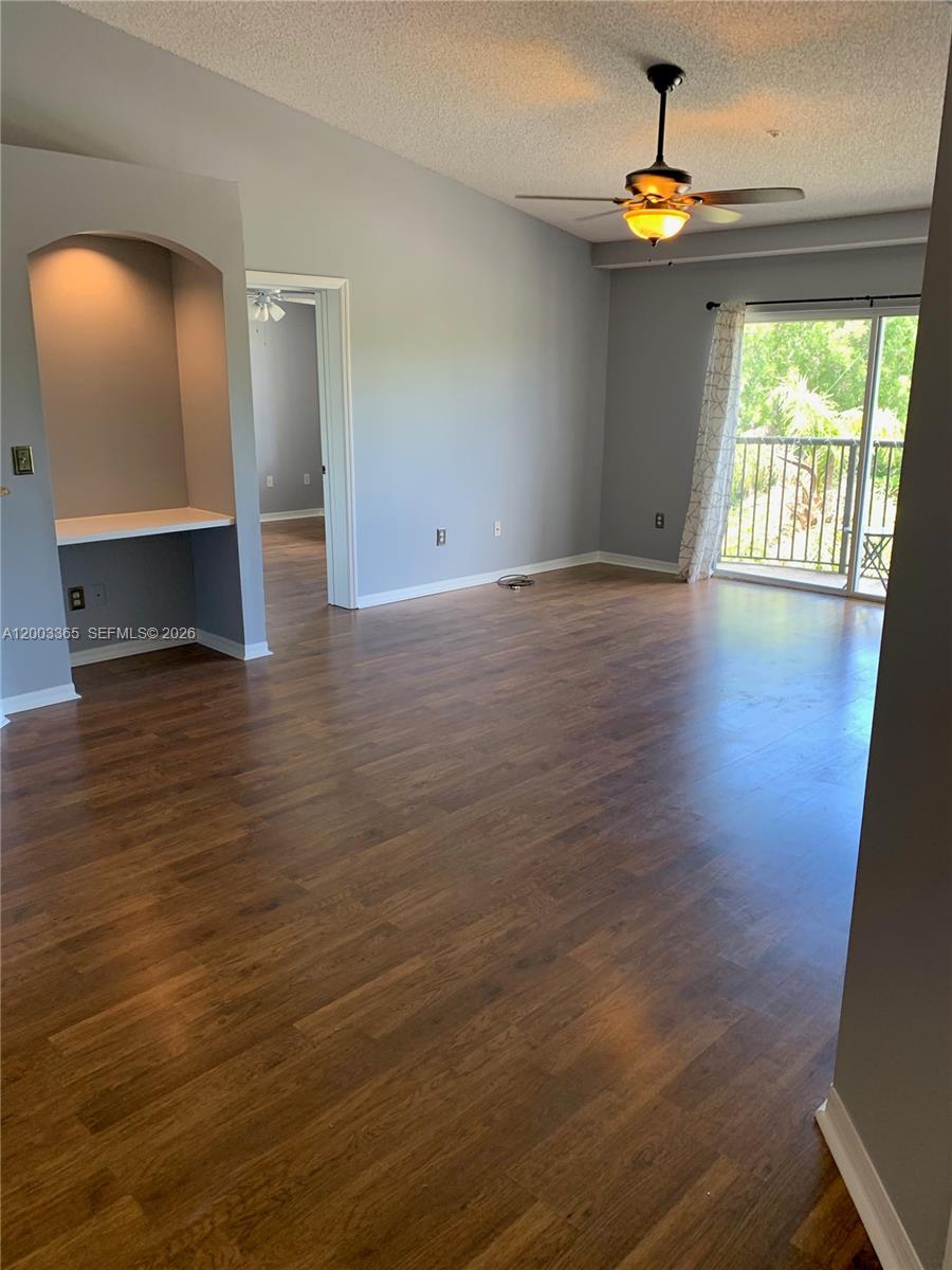 600 N Crestwood Ct N 610