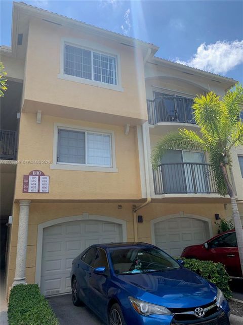 Tiny photo for 600 N Crestwood Ct N #610, Royal Palm Beach, FL 33411 (MLS # A12003365)