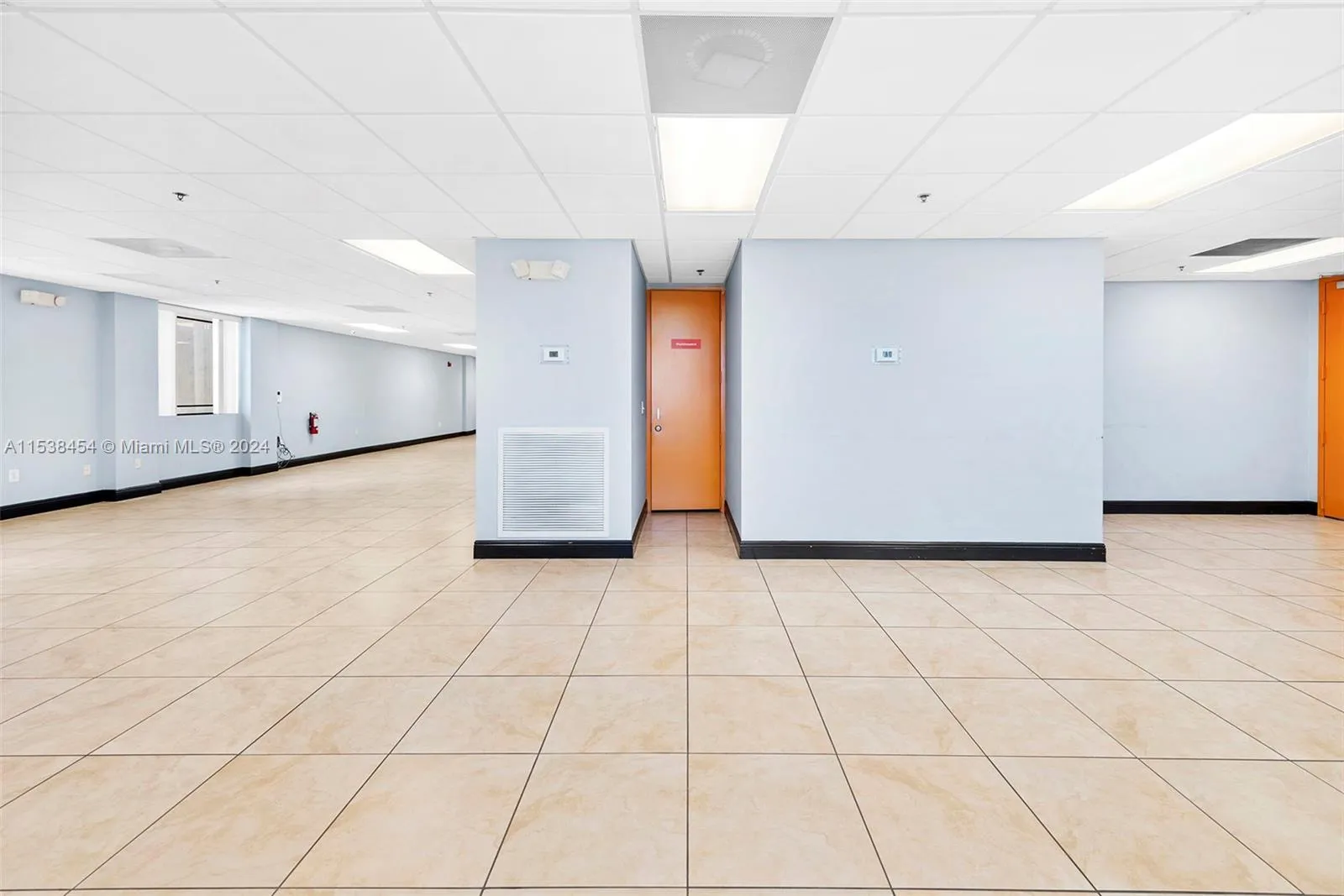 Hollywood, Florida 33020, United States, ,Residential,Active,64196