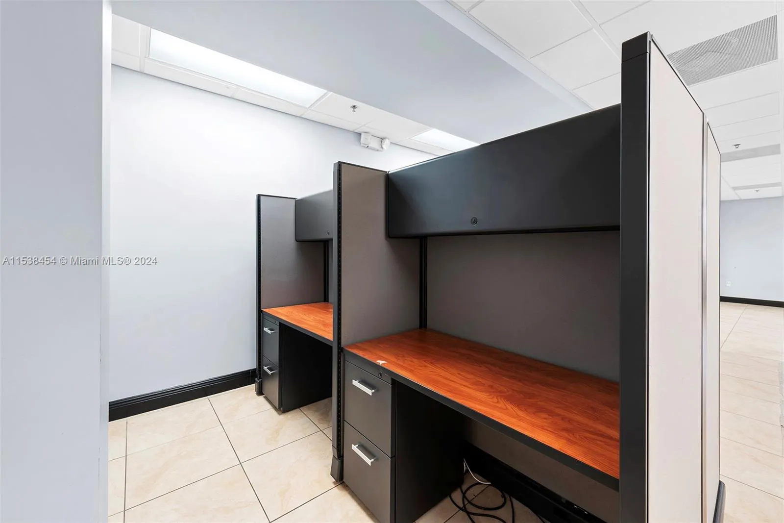 Hollywood, Florida 33020, United States, ,Residential,Active,64196