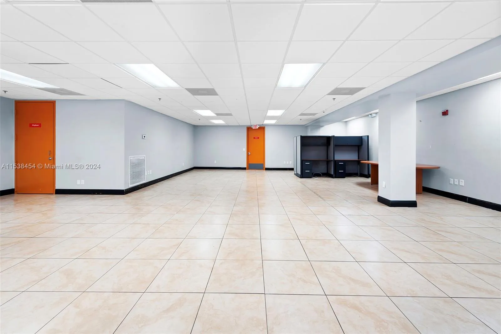 Hollywood, Florida 33020, United States, ,Residential,Active,64196