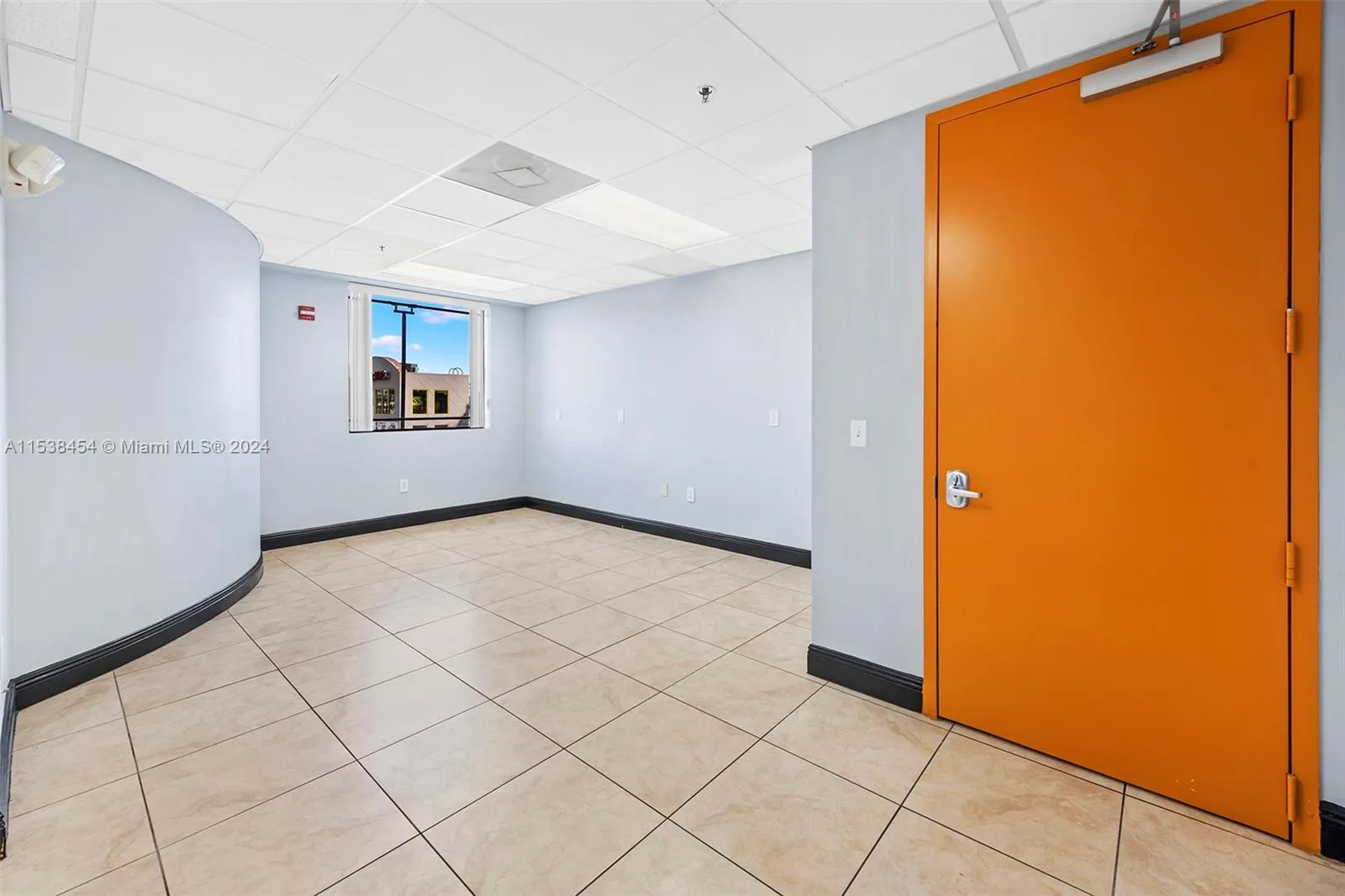 Hollywood, Florida 33020, United States, ,Residential,Active,64196