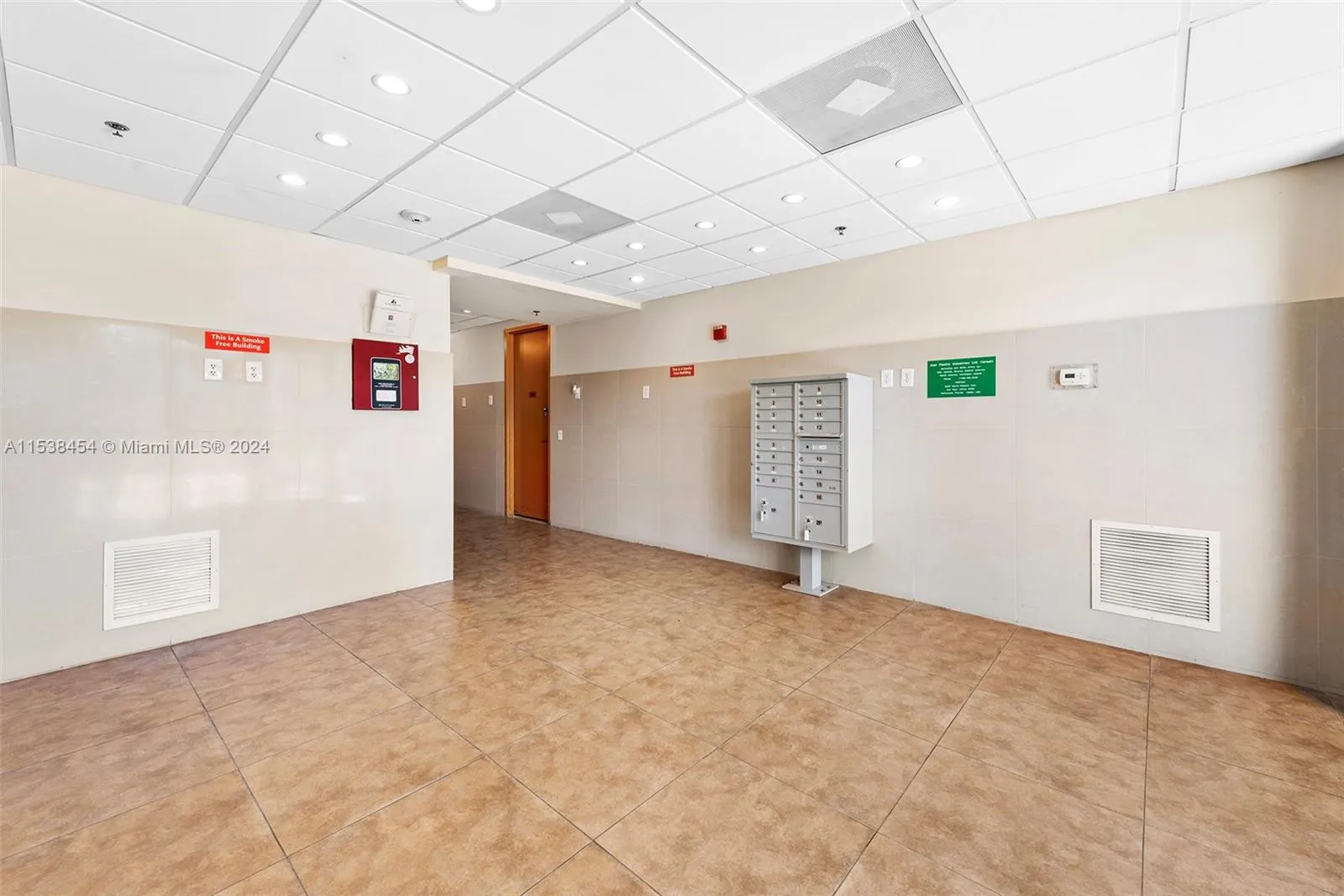 Hollywood, Florida 33020, United States, ,Residential,Active,64196