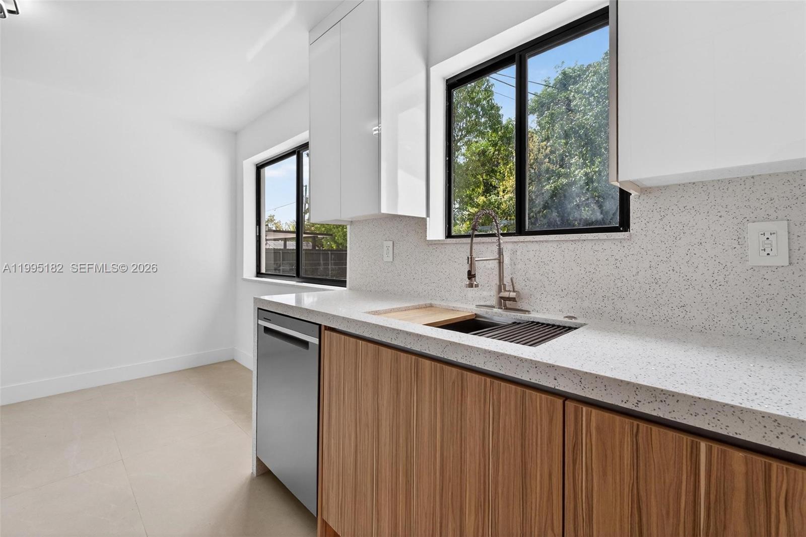 REPLAT OF PORTIONS OF RIC - Residential