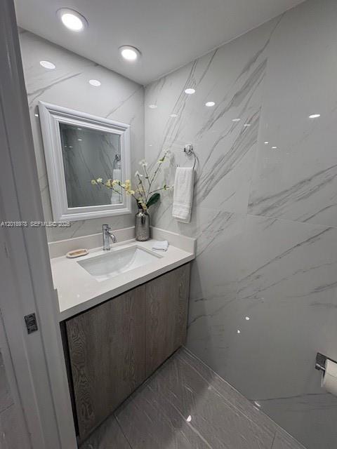 1717 N Bayshore Dr A-1542
